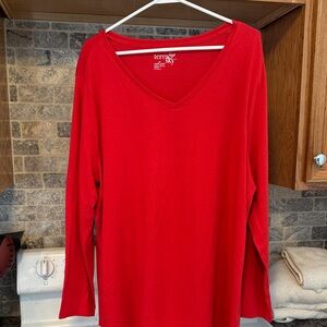 Terra & Sky Plus Size Women's Vibrant Red V-Neck Long Sleeve Top